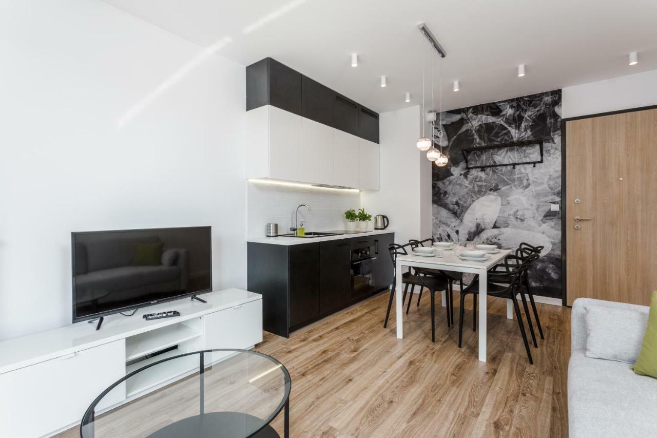 Chill Apartments Wola วอร์ซอ ภายนอก รูปภาพ